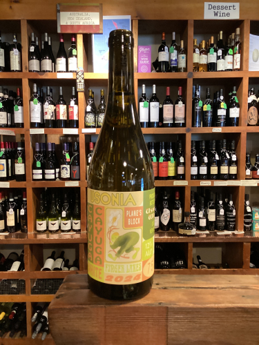 Usonia Cayuga White 2024